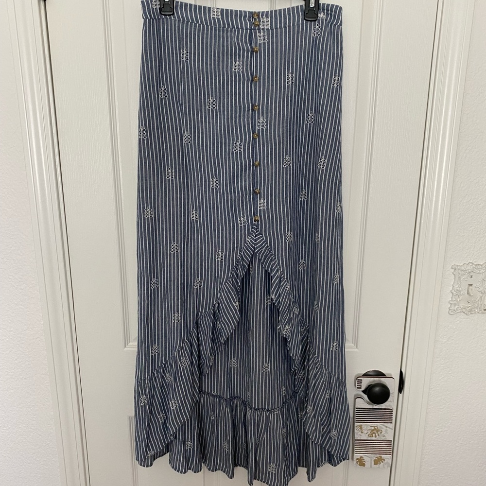 American Eagle Outfitters skirt